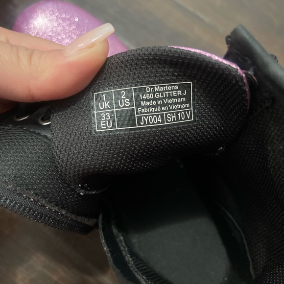 Dr Martens girls boots - Picture 2 of 6